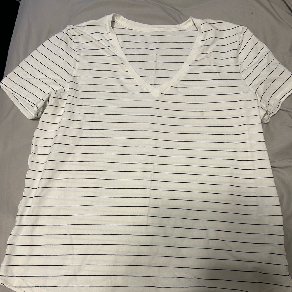 Lululemon T-shirt